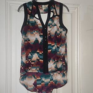 Line & Dot Multicolor Geometric Sleeveless Blouse